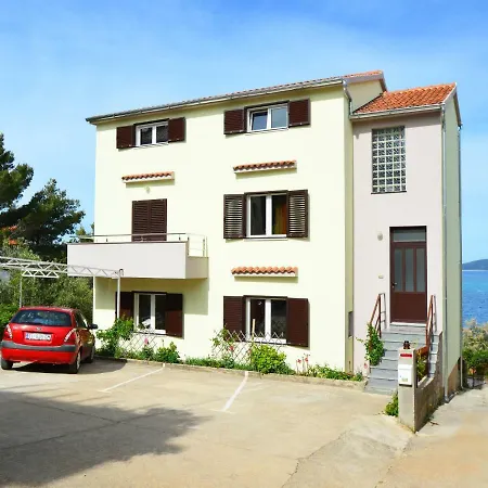 Apartment Iva-3 Zaboric